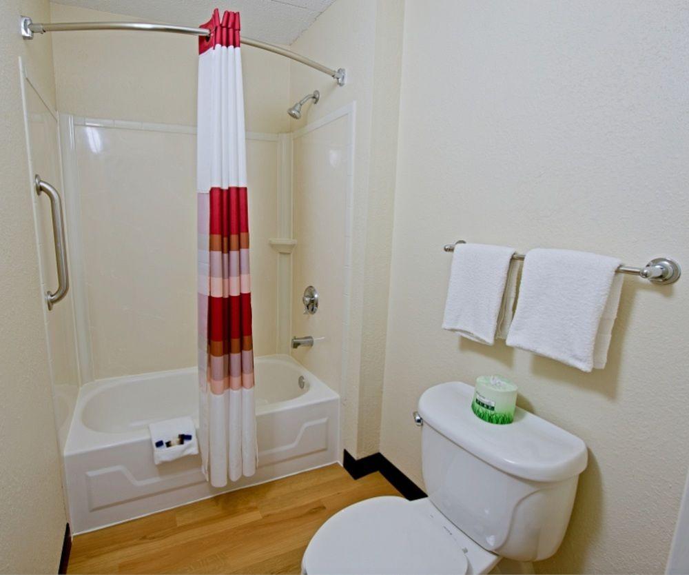 Red Roof Inn Елкгарт Екстер'єр фото