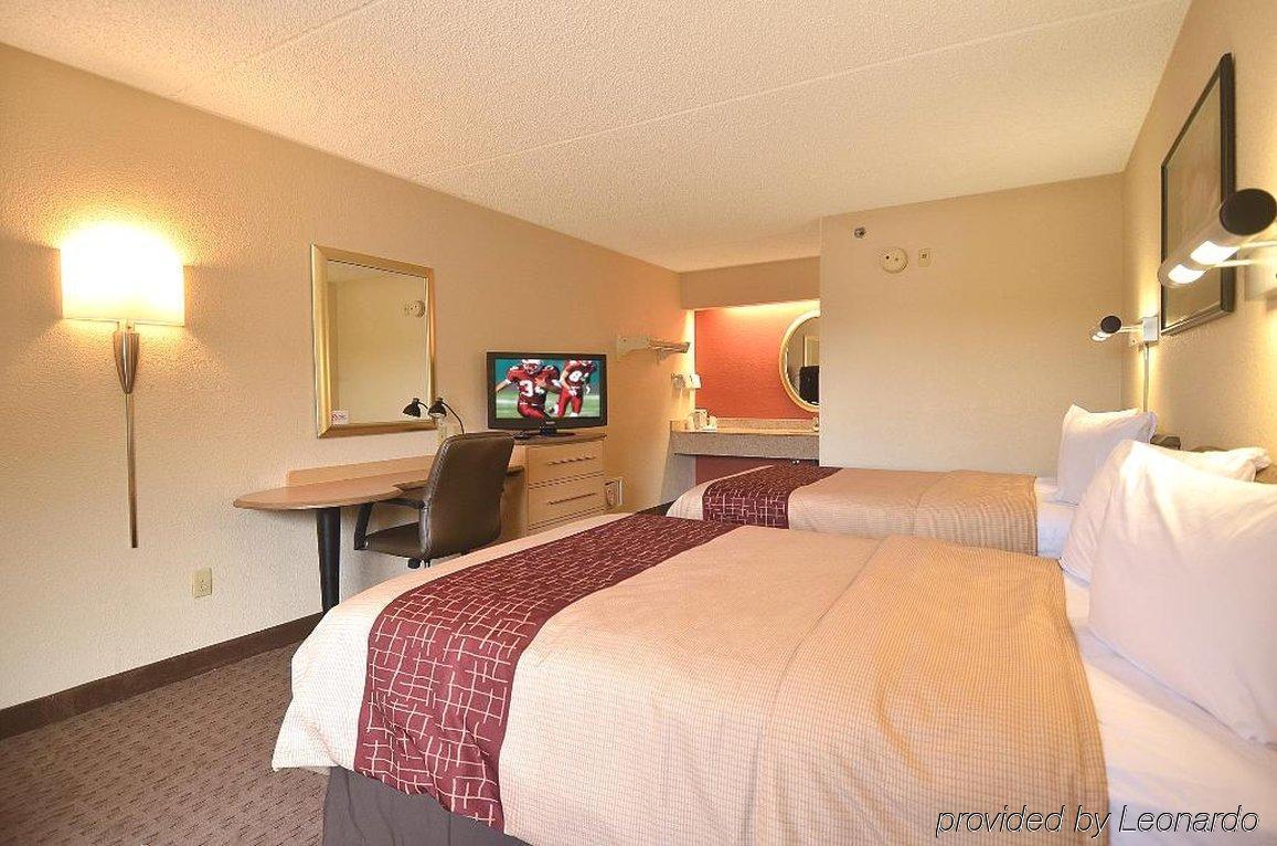 Red Roof Inn Елкгарт Екстер'єр фото